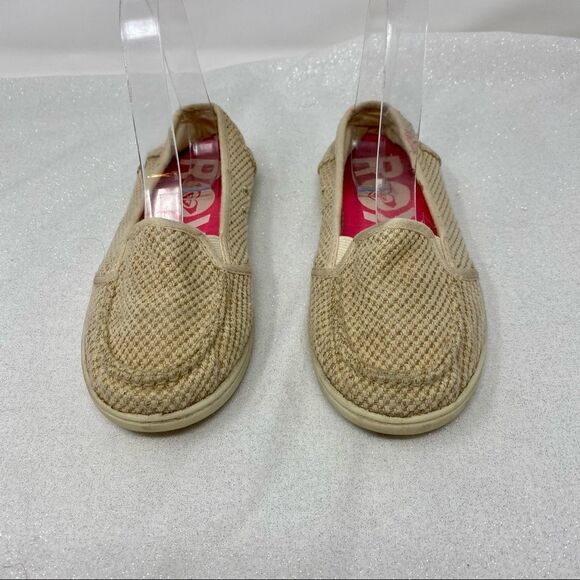 Roxy Minnow Slip-ons- Size 6 - Picture 2 of 11